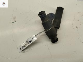 форсунка Volkswagen Golf 4 поколение 1999, 2.0 л., бензин, АКПП, чёрный, хетчбэк 3 дв., 06A905031C