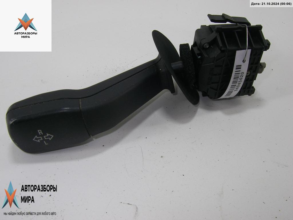 переключатель поворотов BMW 5 серия E39 1997, 2.5 л., бензин, МКПП, серый, универсал, 8352014 - фото №1