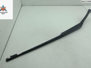 Щеткодержатель (поводок стеклоочистителя) передний Audi A6 4F/C6 2006, 2.7 л., дизель, АКПП, чёрный, универсал, 4F1955410