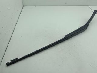 Щеткодержатель (поводок стеклоочистителя) передний Audi A6 4F/C6 2006, 2.7 л., дизель, АКПП, чёрный, универсал, 4F1955410