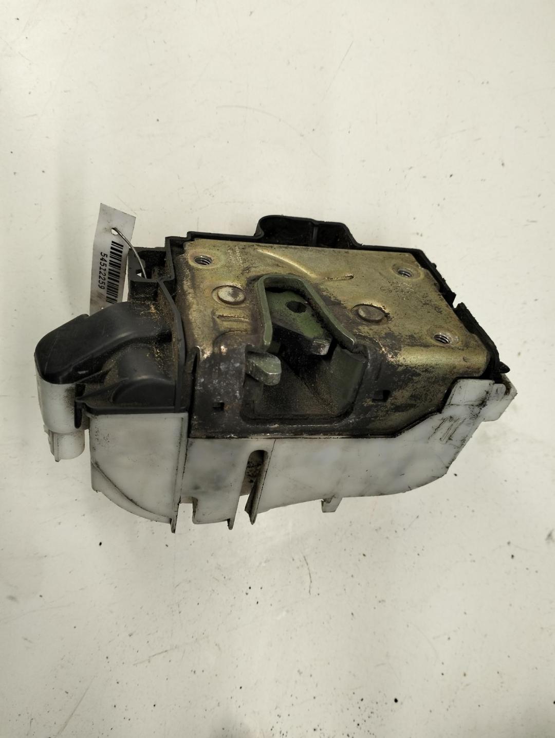 замок двери передней правой Volkswagen Golf-3 1994, 1.8 л., бензин, МКПП, чёрный, кабриолет, 1HM862154B