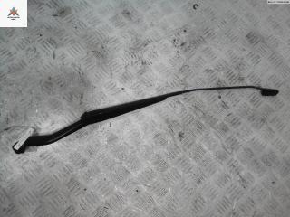 Щеткодержатель (поводок стеклоочистителя) передний Nissan Almera N16 2001, 2.2 л., дизель, МКПП, серый, хетчбэк 3 дв.