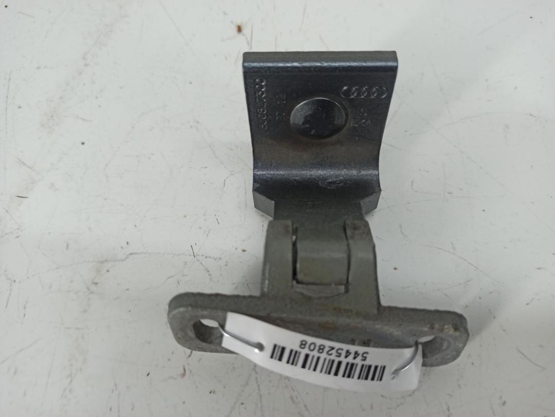замок багажника Audi Q3 8U 2012, внедорожник 5 дв., 8U0827300
