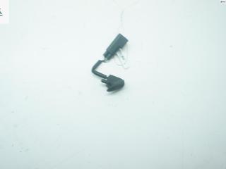 форсунка омывателя лобового стекла Ford Focus 1 поколение 2000, 1.8 л., бензин, МКПП, чёрный, универсал, XS4117666A