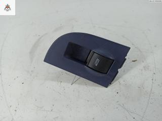 кнопка стеклоподъемника заднего левого Audi A6 4B/C5 1999, 2.4 л., бензин, МКПП, серый, универсал, 4B0959885A