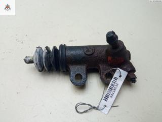 цилиндр сцепления рабочий Toyota Avensis 1 поколение (T220) 1998, 2.0 л., бензин, МКПП, синий, хетчбэк 5 дв.