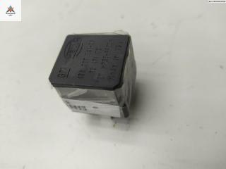 реле (прочие) Opel Astra H/Family [рестайлинг] 2005, 1.7 л., дизель, МКПП, серый, универсал, 13171831