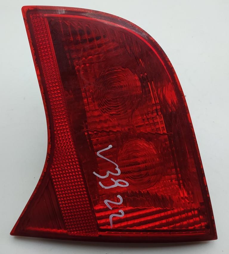 фонарь крышки багажника левый Audi A4 B7 2007, 2.0 л., дизель, МКПП, серый, универсал, 8E9945094