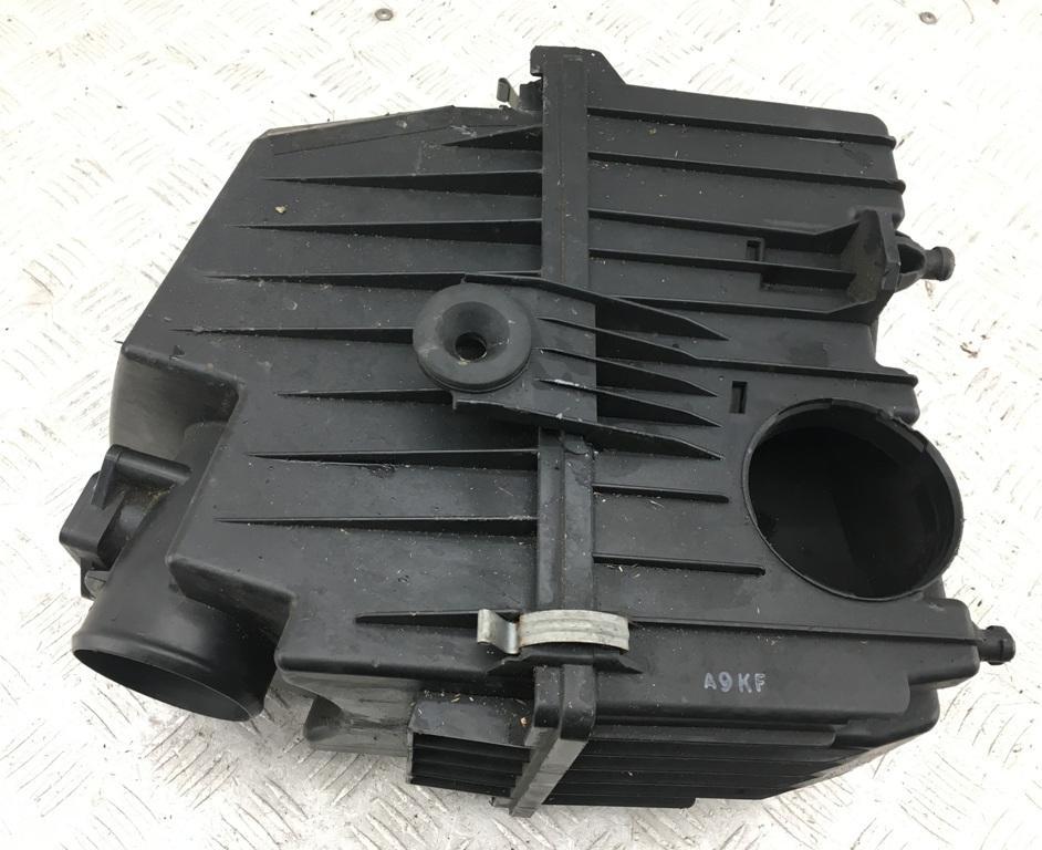 корпус воздушного фильтра Mazda CX-7 2010, 2.2 л., дизель, МКПП, серый, внедорожник 5 дв., R2AX13320A