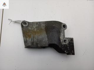 кронштейн генератора Opel Zafira 1 поколение (A) [рестайлинг] 2003, 1.8 л., бензин, МКПП, чёрный, минивэн, 90521112