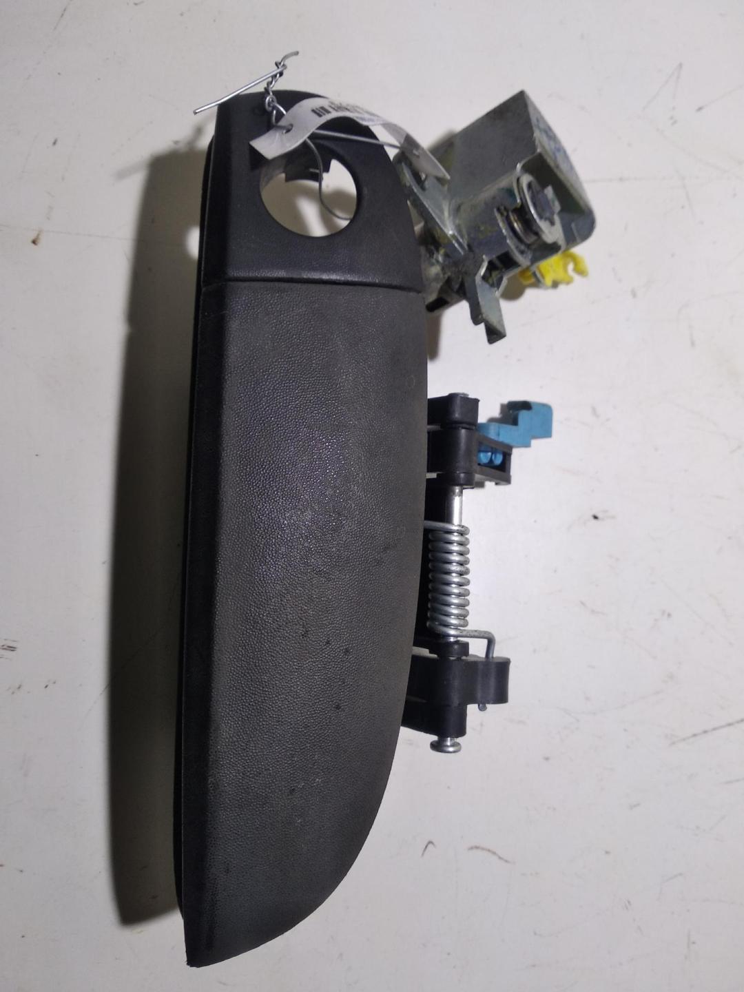 ручка наружная передняя правая Hyundai i10 2009, 1.3 л., бензин, МКПП, красный, хетчбэк 5 дв.