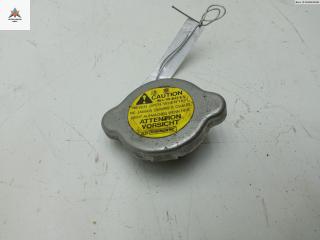 пробка расширительного бачка Mitsubishi Carisma 1 поколение 1996, 1.8 л., бензин, МКПП, белый, хетчбэк 5 дв.