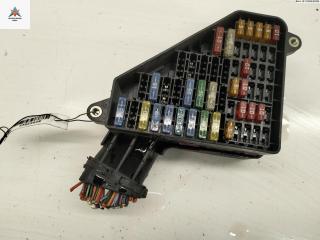 блок предохранителей Volkswagen Polo 4 поколение [рестайлинг] 2005, 1.4 л., дизель, МКПП, синий, хетчбэк 5 дв.