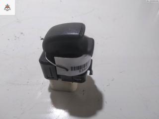 кнопка стеклоподъемника заднего правого Mitsubishi Space Wagon 3 поколение (Typ N50) 1999, 2.4 л., бензин, МКПП, белый, минивэн