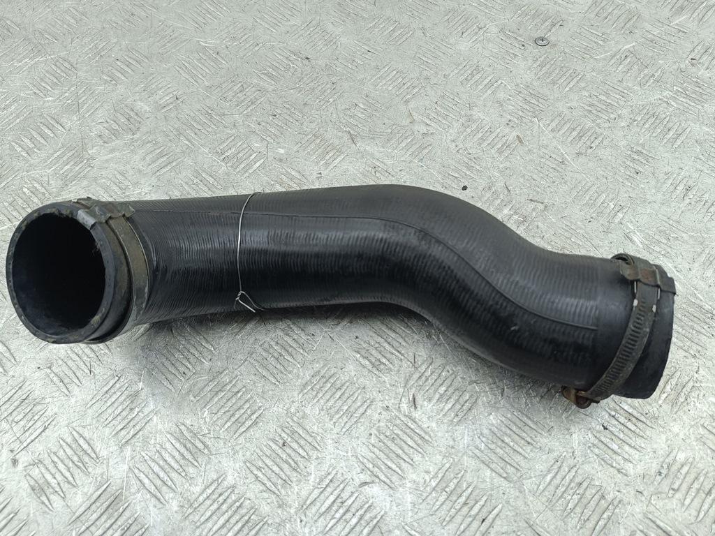 патрубок интеркулера Jaguar XJ X351 2011, 3.0 л., дизель, АКПП, чёрный, седан, AW936F073AA - фото №1