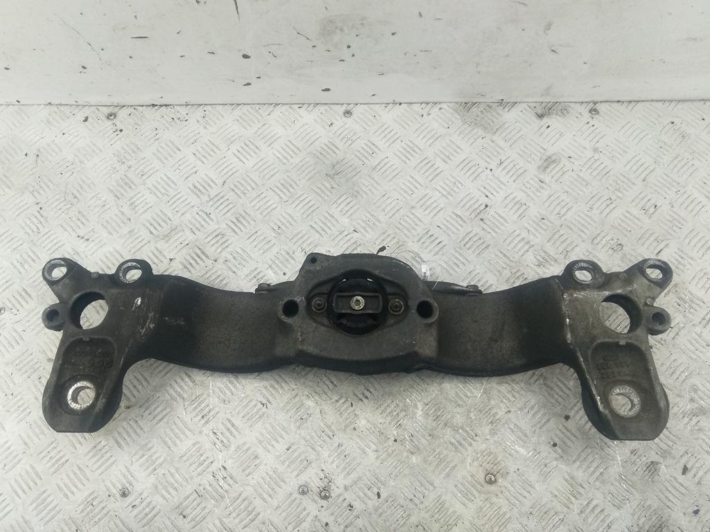 кронштейн КПП Audi A4 B6 2003, 2.5 л., дизель, АКПП, серый, универсал, 8E0399263SA - фото №1