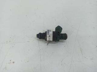 форсунка Audi A3 8L 2000, 1.6 л., бензин, МКПП, чёрный, хетчбэк 3 дв., 037906031AA