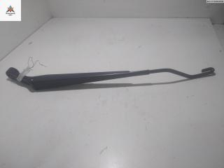 Щеткодержатель (поводок стеклоочистителя) передний Suzuki Wagon R 2 поколение [рестайлинг] 2001, 1.3 л., бензин, АКПП, синий, хетчбэк 5 дв.