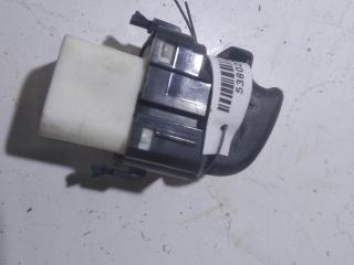 кнопка стеклоподъемника переднего правого Mitsubishi Space Wagon 3 поколение (Typ N50) 1999, 2.4 л., бензин, МКПП, белый, минивэн