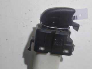 кнопка стеклоподъемника заднего левого Mitsubishi Space Wagon 3 поколение (Typ N50) 1999, 2.4 л., бензин, МКПП, белый, минивэн