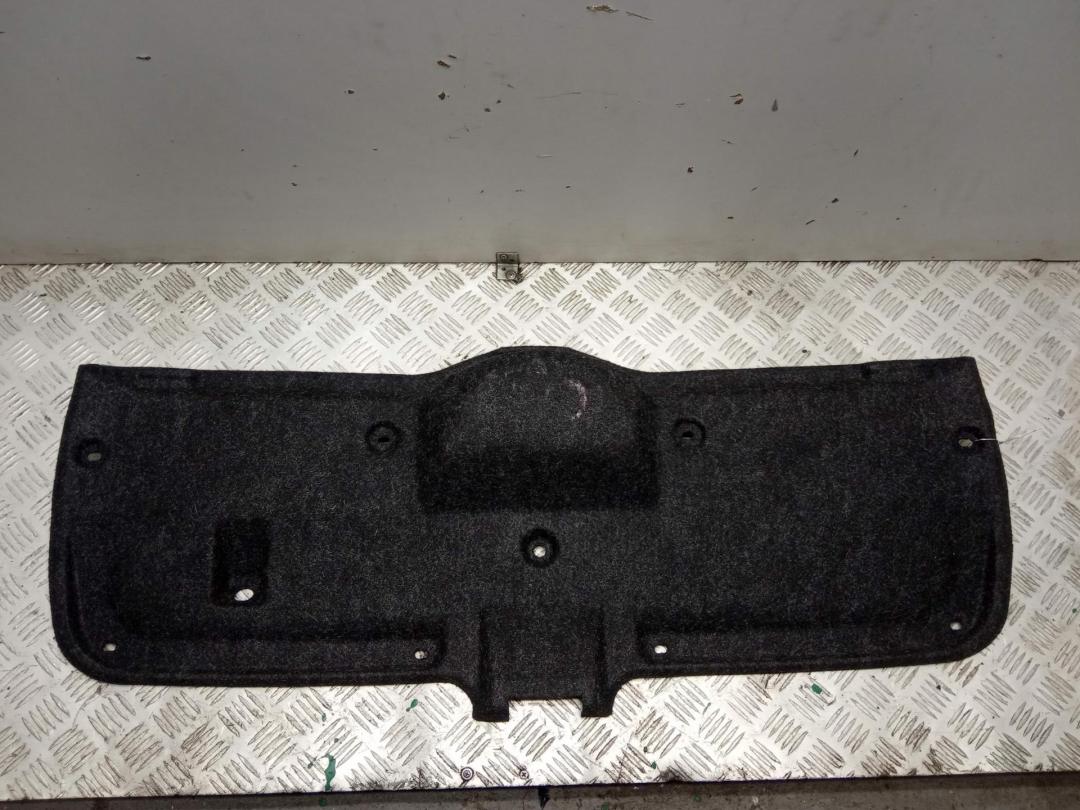 обшивка крышки багажника Fiat Panda 2007, 1.2 л., бензин, МКПП, красный, хетчбэк 5 дв.