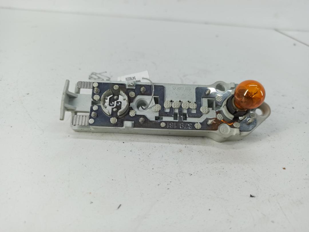 Плата фонаря заднего правого Mercedes-Benz E W211 2003, 3.2 л., дизель, АКПП, серый, универсал, 379135