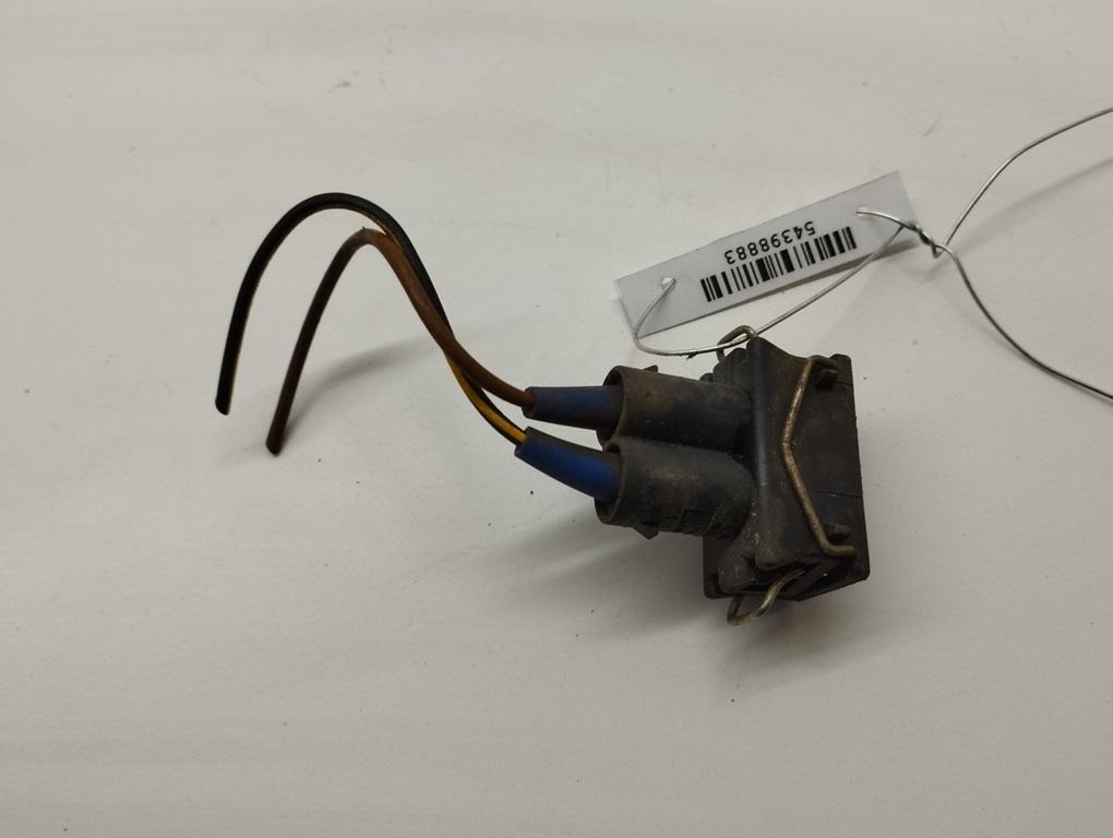 разъем (фишка) проводки Audi A4 B5 1996, 1.8 л., бензин, МКПП, красный, седан, 357951772
