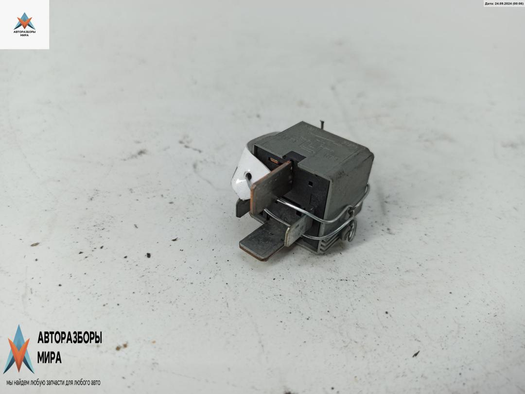 реле (прочие) Mercedes-Benz E-Класс W211/S211 2003, 3.2 л., дизель, АКПП, серый, универсал, 0025422619 - фото №1