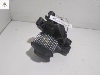 насос антифриза дополнительный Mitsubishi Carisma 1 поколение [рестайлинг] 1999, 1.8 л., бензин, МКПП, синий, хетчбэк 5 дв.