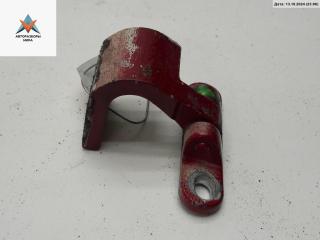 петля крышки багажника Volkswagen Golf 3 поколение 1997, красный, хетчбэк 5 дв., 1H6827301