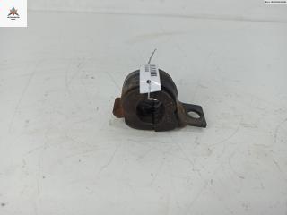 крепление стабилизатора / втулки стабилизатора Audi A3 8L [рестайлинг] 2002, 1.8 л., бензин, МКПП, чёрный, хетчбэк 3 дв., 1004110083