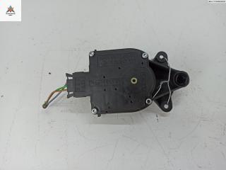 Заслонка печки/климат-контроля Audi A4 B5 1997, 1.8 л., бензин, МКПП, серый, седан, 1J0907511