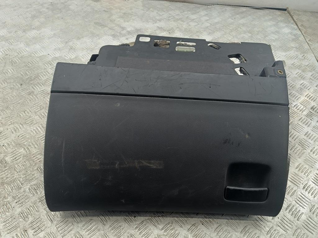 бардачок Audi A8 D3 2003, 4.0 л., дизель, АКПП, чёрный, седан, 4E1857096G