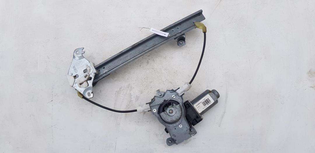 стеклоподъемник электрический задний правый Nissan Qashqai J10 2008, 1.6 л., бензин, МКПП, серый, внедорожник 5 дв.
