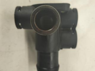 фланец (тройник) системы охлаждения Volkswagen Passat B3 1989, 1.8 л., бензин, МКПП, серый, седан, 100718