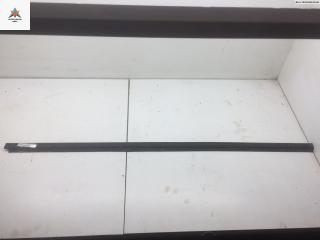 Молдинг стекла двери наружный Ford Focus 1 поколение [рестайлинг] 2004, 1.6 л., i, бензин, МКПП, синий, хетчбэк 3 дв.