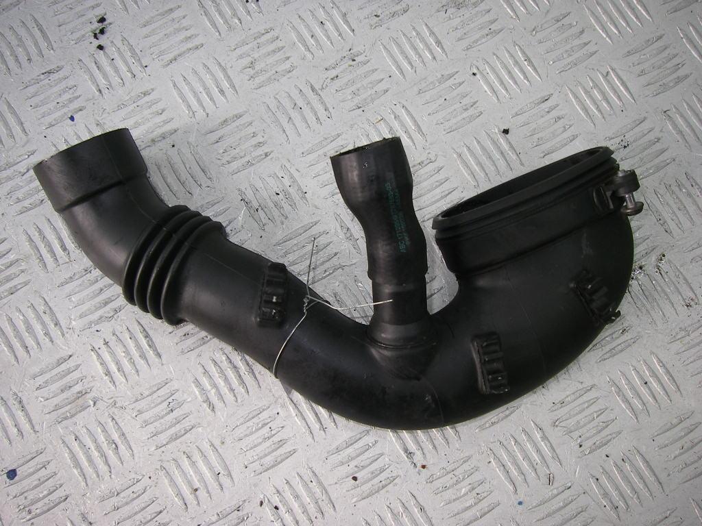 воздуховод BMW 5 E60/E61 2006, 2.0 л., дизель, АКПП, серый, седан, 7790552
