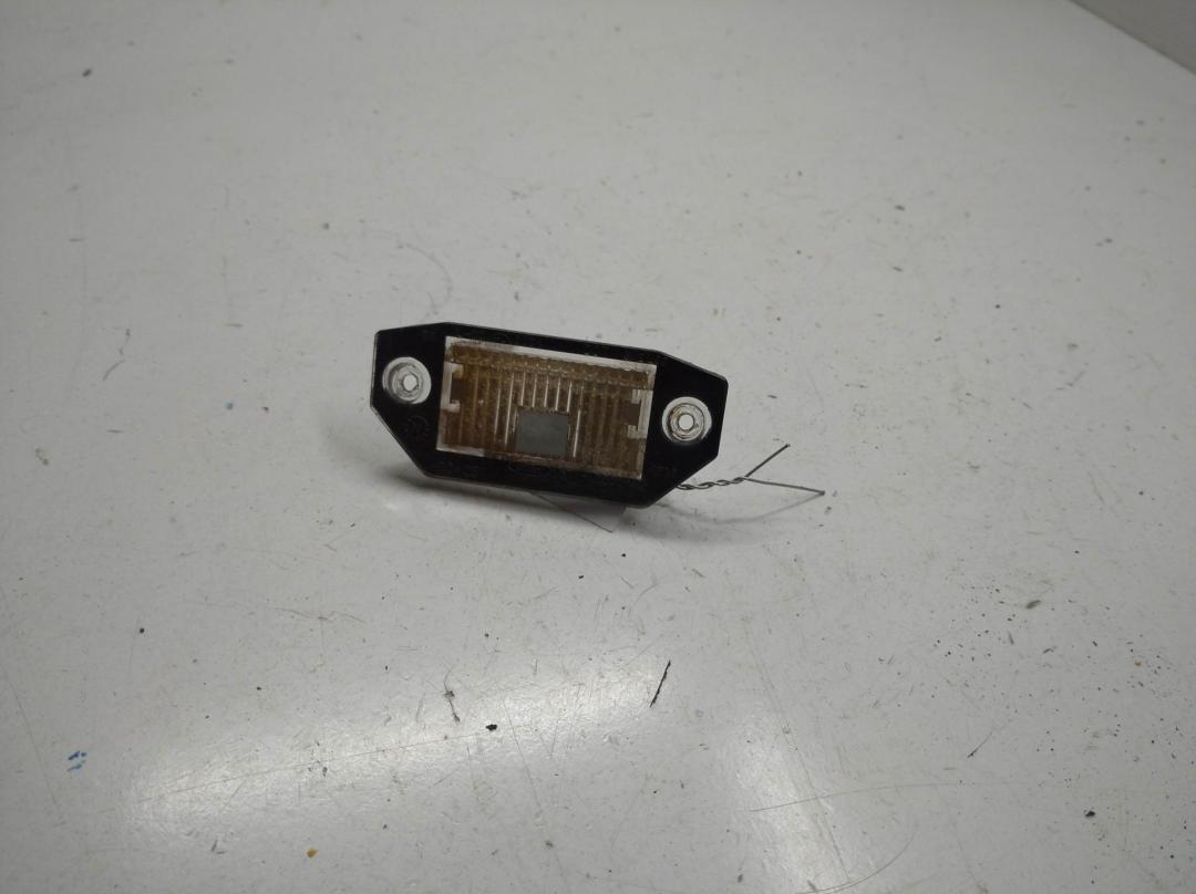 подсветка номера Ford Mondeo III 2001, 2.0 л., бензин, МКПП, серый, хетчбэк 5 дв., 1S7113550AD