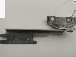 петля капота правая Mazda 323 BJ 1998, белый, седан