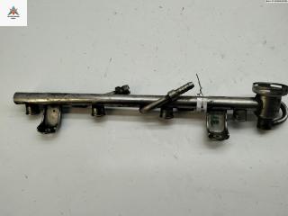 топливная рампа Volkswagen Passat B5 [рестайлинг] 2001, 2.0 л., бензин, МКПП, серый, универсал, 058133681