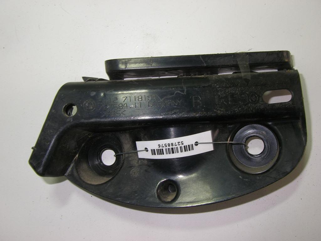 кронштейн (крепление) BMW 3 E90/E91/E92/E93 2008, 2.0 л., дизель, МКПП, чёрный, седан, 5112711194