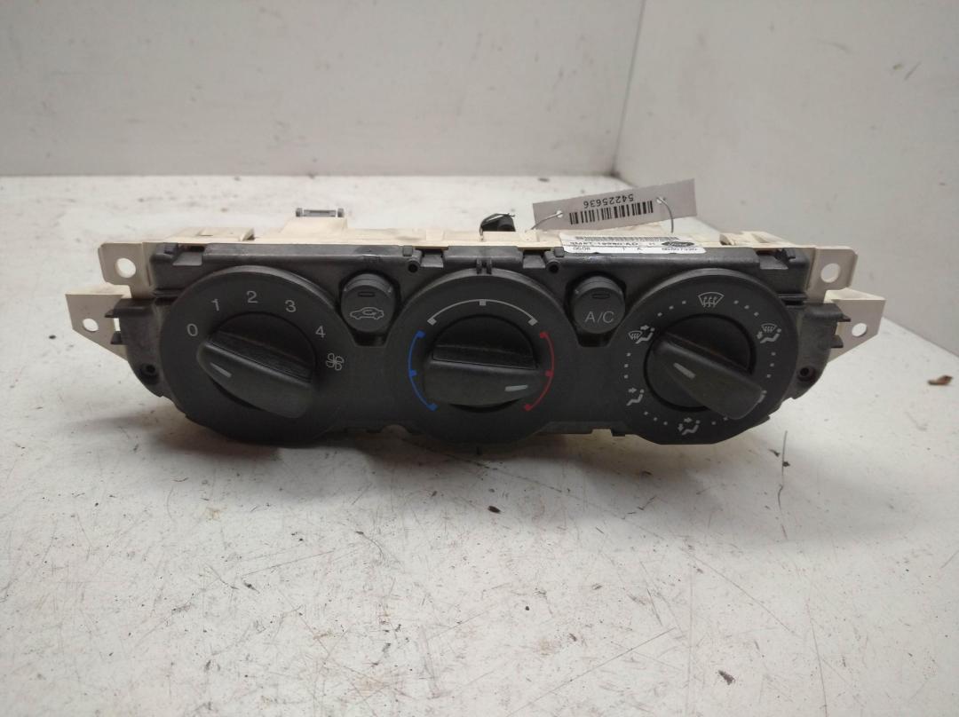 блок управления печки / климат-контроля Ford C-Max 2004, 2.0 л., дизель, МКПП, серый, минивэн, 3M5T19980AD