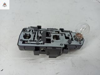 панель заднего левого фонаря Audi A6 4B/C5 2000, 2.4 л., бензин, МКПП, чёрный, седан, B5831BL