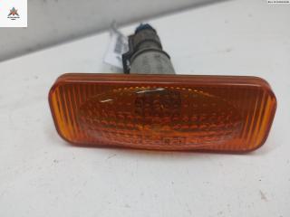 повторитель передний левый Opel Omega B [рестайлинг] 2000, 3.0 л., бензин, АКПП, красный, универсал, 90457814