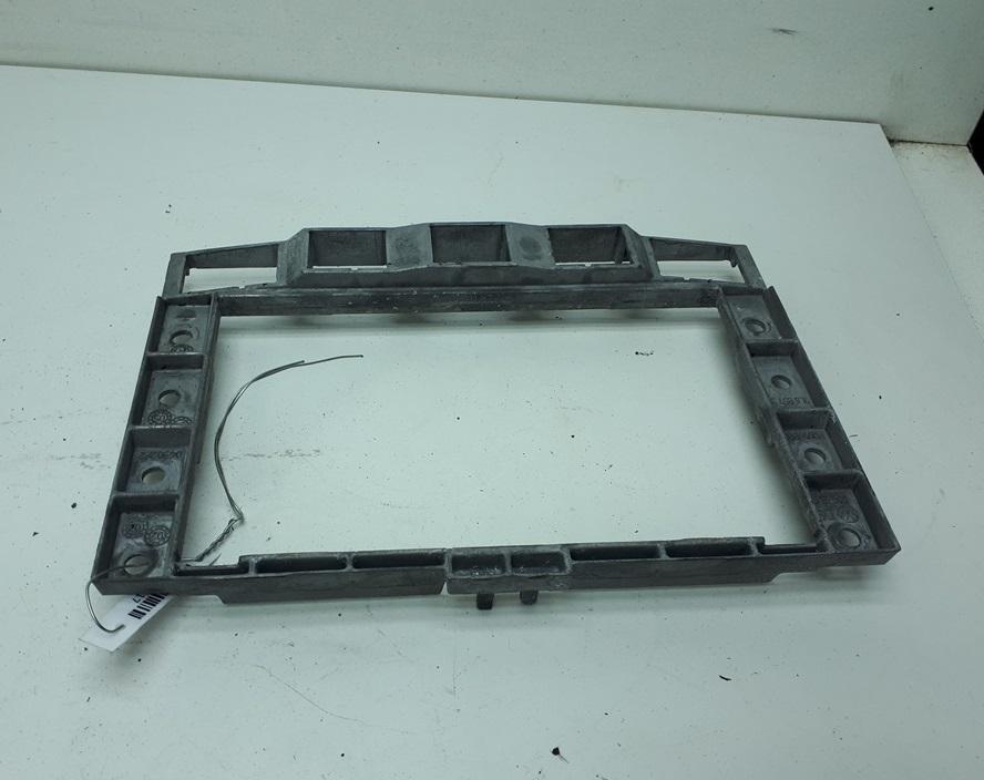 накладка на торпедо (консоль) Volkswagen Touareg 1 поколение 2003, 4.2 л., бензин, АКПП, синий, внедорожник 5 дв., 7L6857318 - фото №1