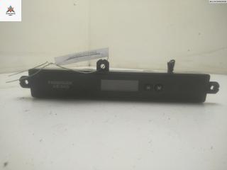 часы Kia Sorento 2 поколение 2010, 945102P100