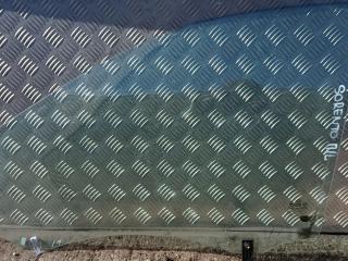 стекло двери передней левой Kia Sorento 1 поколение 2004, 2.5 л., дизель, МКПП, серый, внедорожник 5 дв.