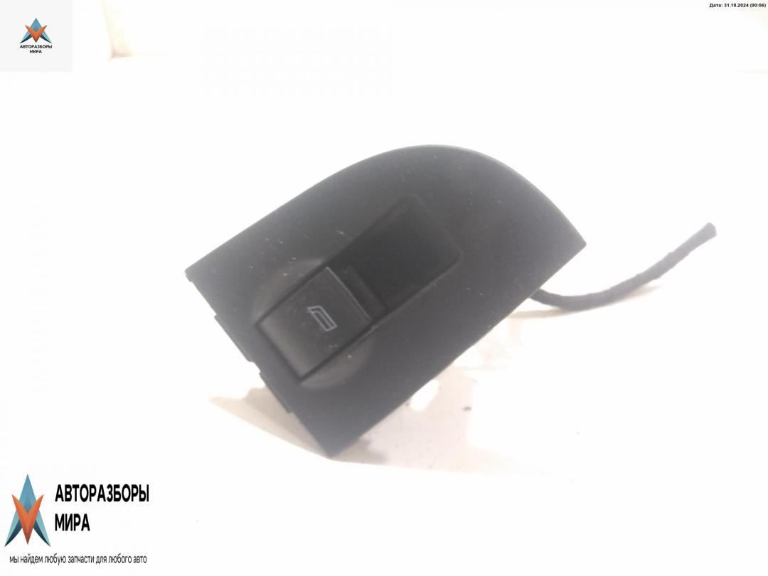 кнопка стеклоподъемника переднего правого Audi A6 4B/C5 2000, 2.5 л., дизель, АКПП, серый, универсал, 4B0959855 - фото №1