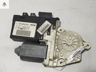 моторчик стеклоподъемника передний правый Peugeot 807 1 поколение 2005, 2.2 л., дизель, МКПП, чёрный, минивэн, 1400208580