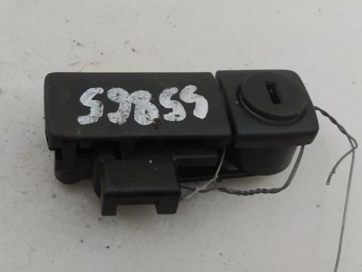 замок бардачка Nissan Primera P11 1999, 1.8 л., бензин, МКПП, серый, седан